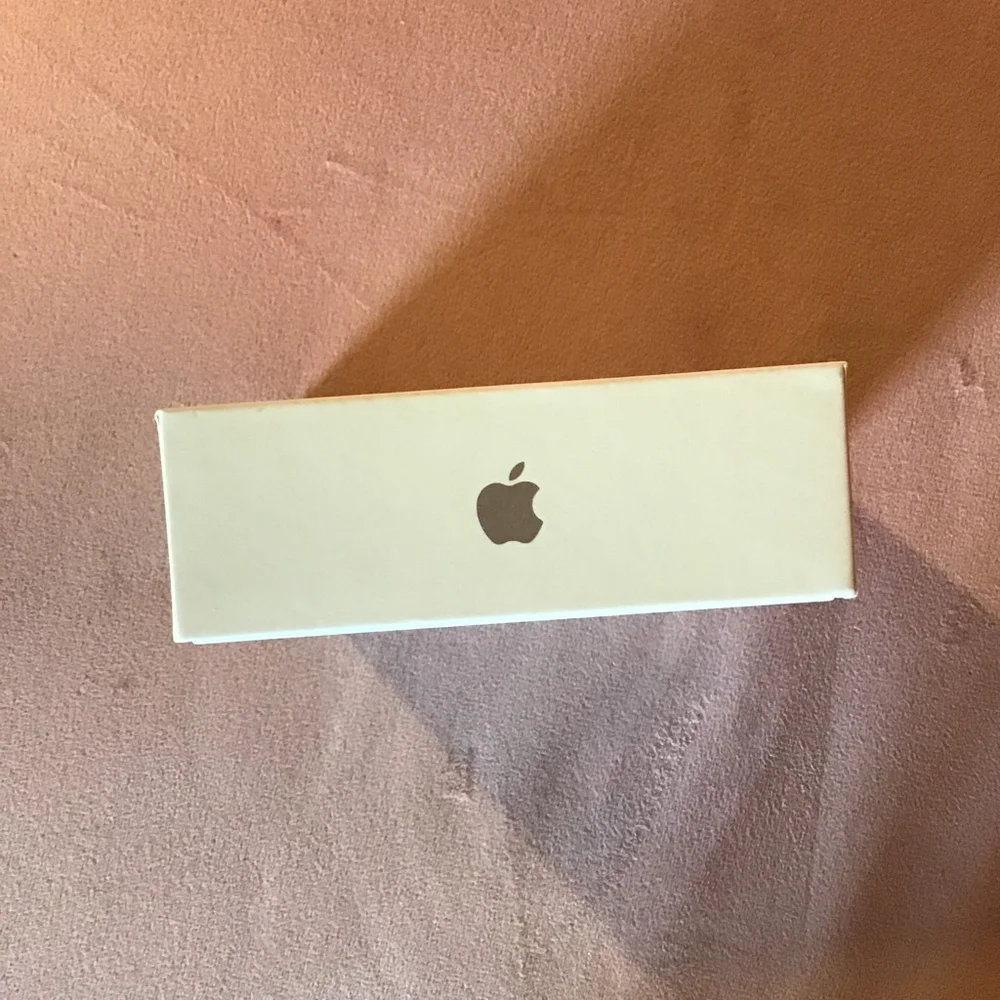 Apple AirPods Earbud Headphones White BOX ONLY